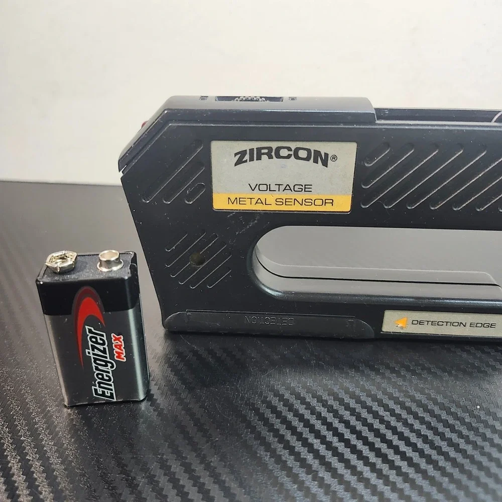 Vintage Zircon Voltage and Metal Sensor Stud Finder - Wall Sensor - UNTESTED